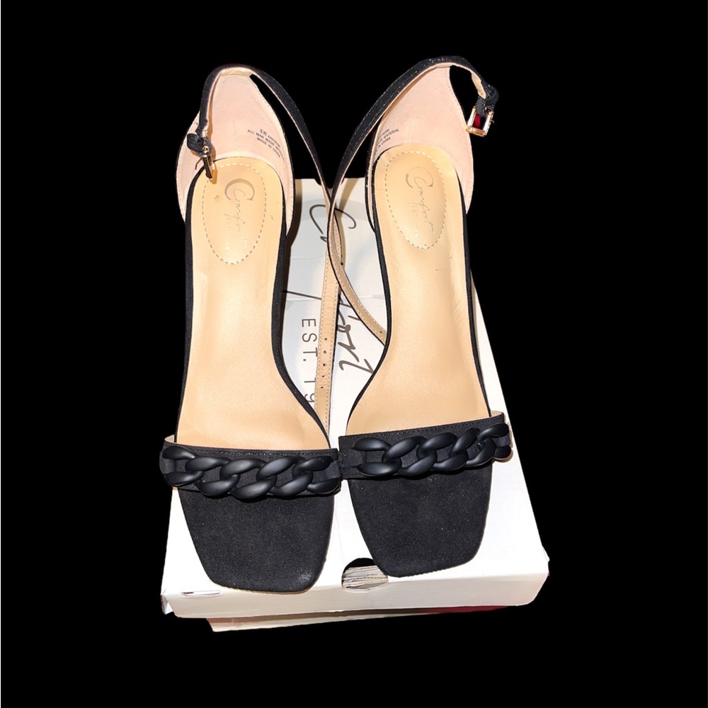 Heels - Picture 3 of 4